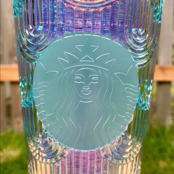 Starbucks Spring 2022 Mermaid Tail Cold Cup - 24oz - Iridescent Tumbler - Picture 4 of 4